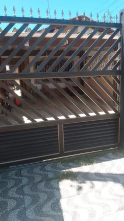 Imagem Casa térrea 2 dormitórios sendo 1 suíte no bairro CAIÇARA