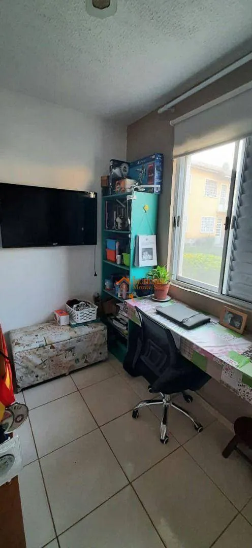 Imagem Casa com 2 dormitórios à venda por R$ 191.000,00 - Vila Carmela I - Guarulhos/SP
