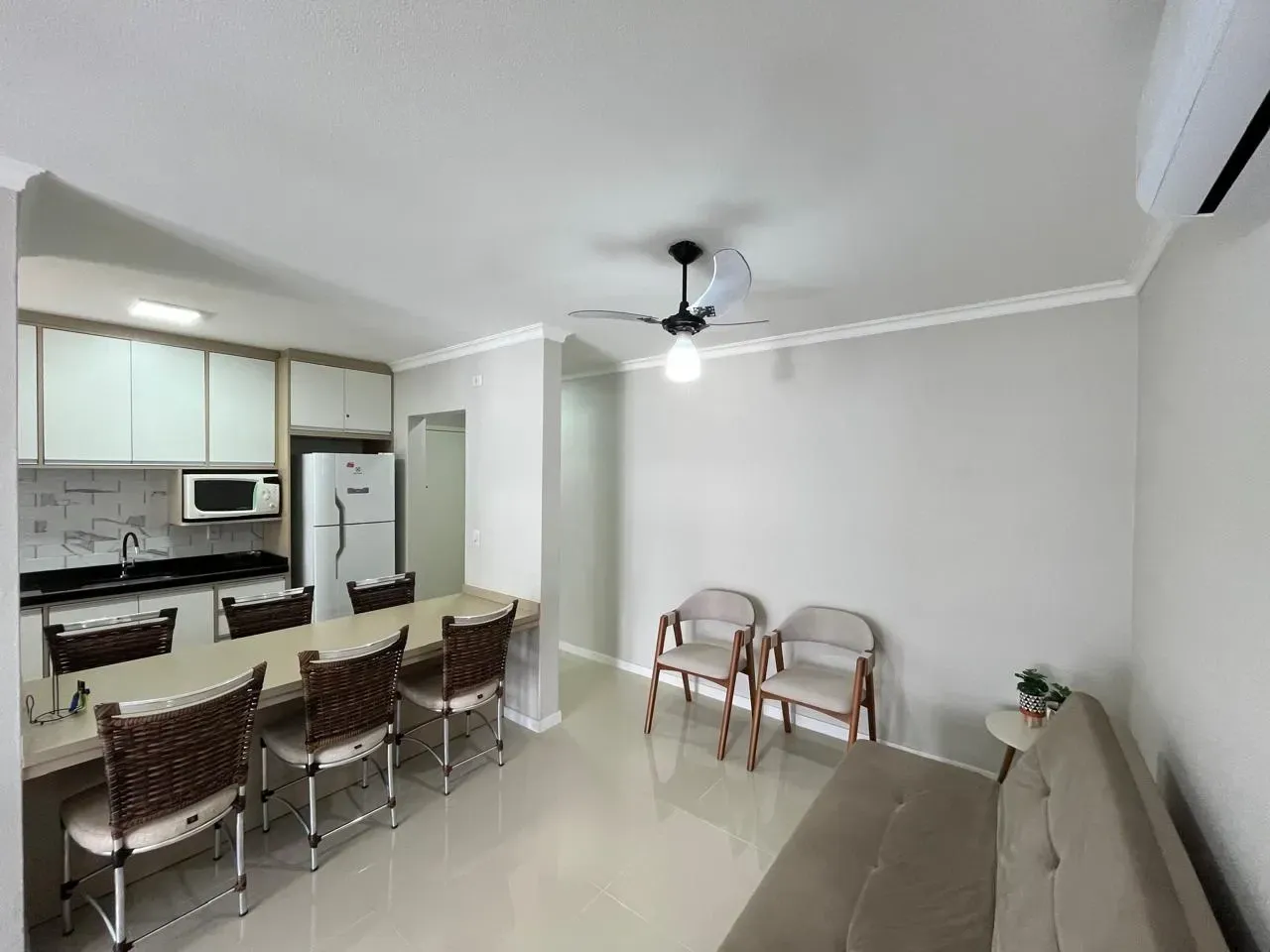 Imagem Apartamento com 2 Quartos à Venda, 82 m² em Posto 4 (Capão Novo) - Capão da Canoa
