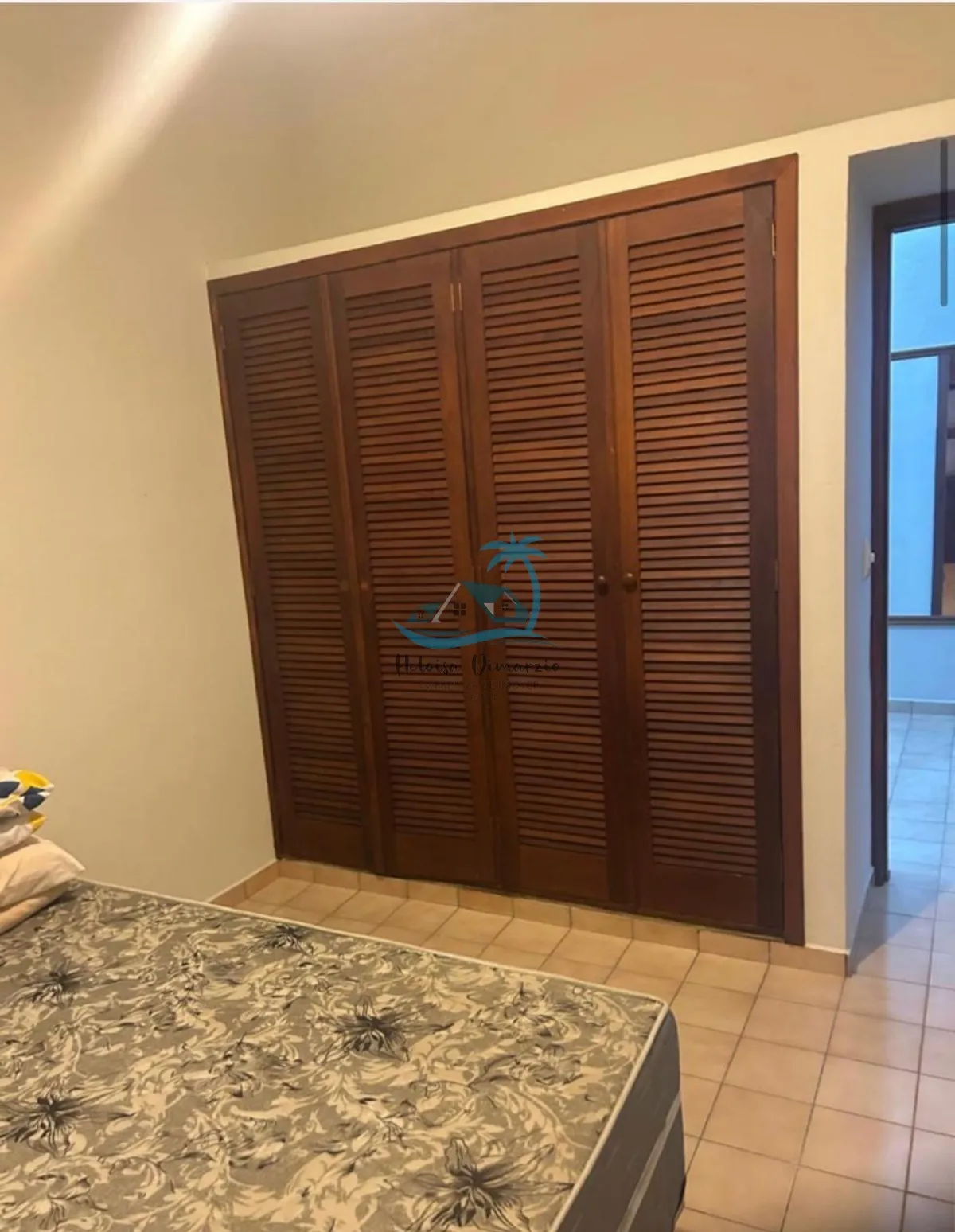 Imagem Casa alto padrão com 550m² de área construída a venda na Praia do Lazaro em Ubatuba.