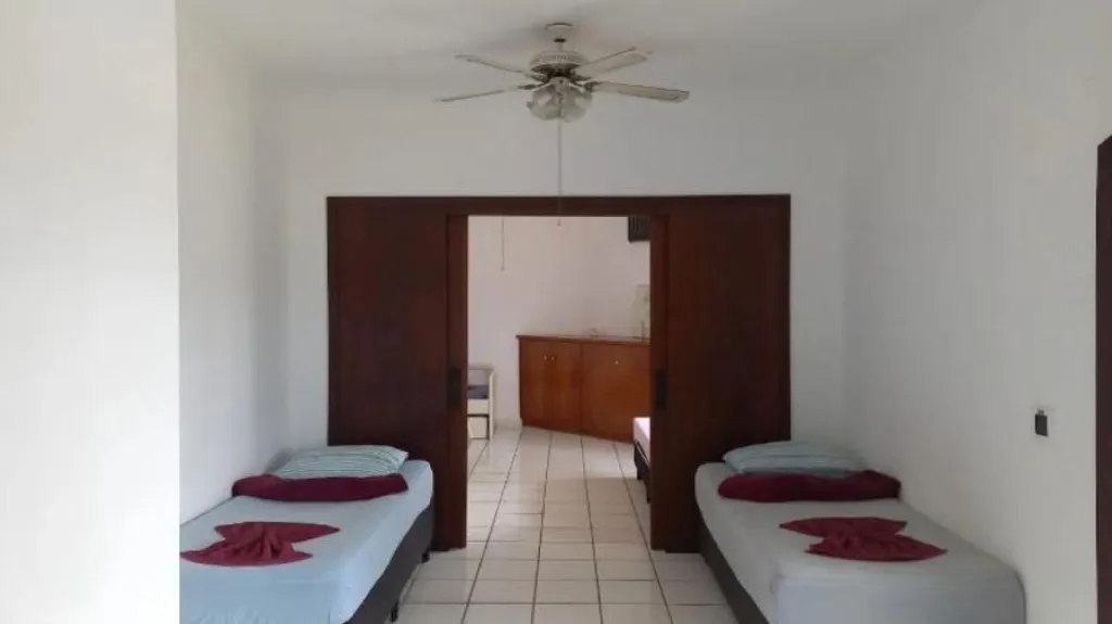 Imagem CASA COM 842,00 m² - FLÓRIDA - PRAIA GRANDE SP