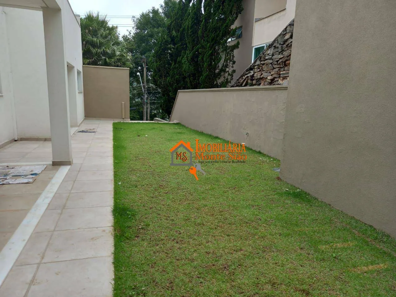 Imagem Casa com 3 dormitórios à venda, 250 m² por R$ 1.890.000,00 - Jardim Imperial Hills III - Arujá/SP