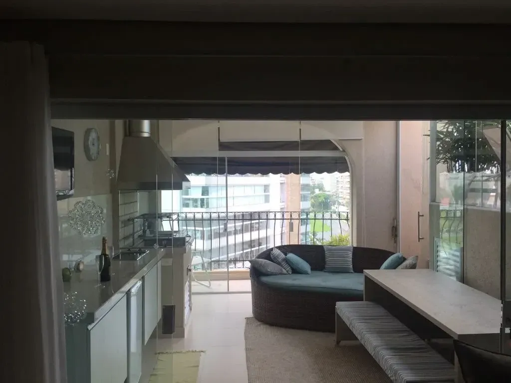 Imagem Cobertura com 3 Quartos à Venda, 230 m² em Enseada - Guarujá