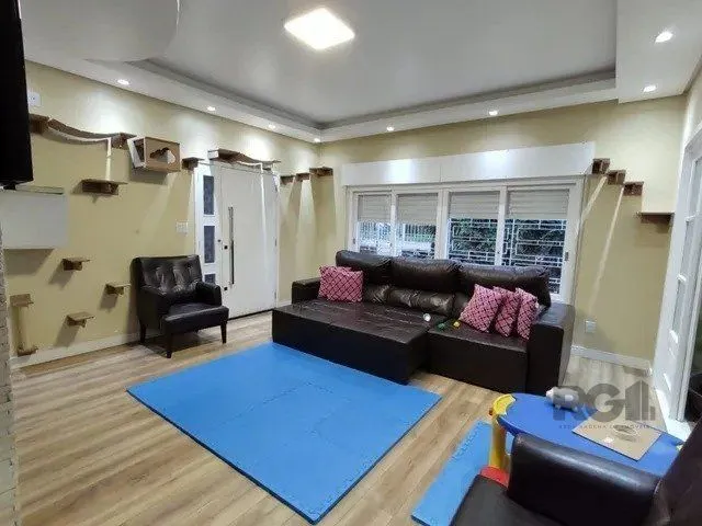 Imagem Casa em Belém Novo grande com 3 quartos, escritório