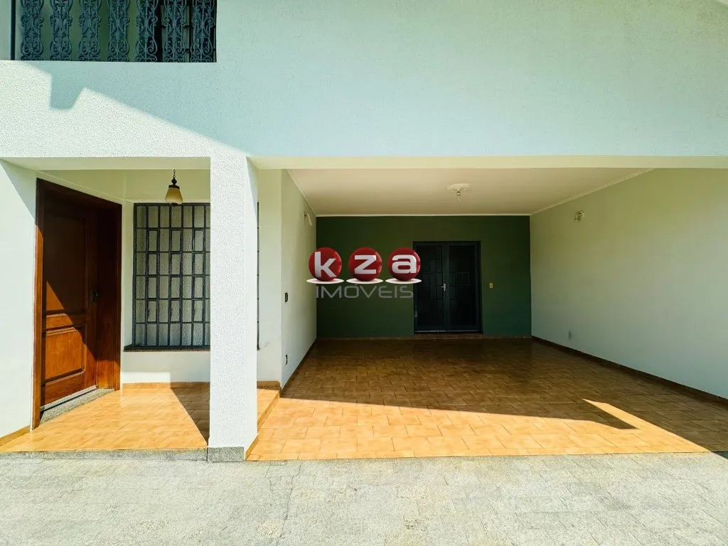 Imagem Imperdível Casa Comercial à Venda em Valinhos-SP, Bairro Jardim Bela Vista! 3 Quartos, 2 Suítes, 2 Salas, 4 Banheiros, 4 Vagas, 230m²!