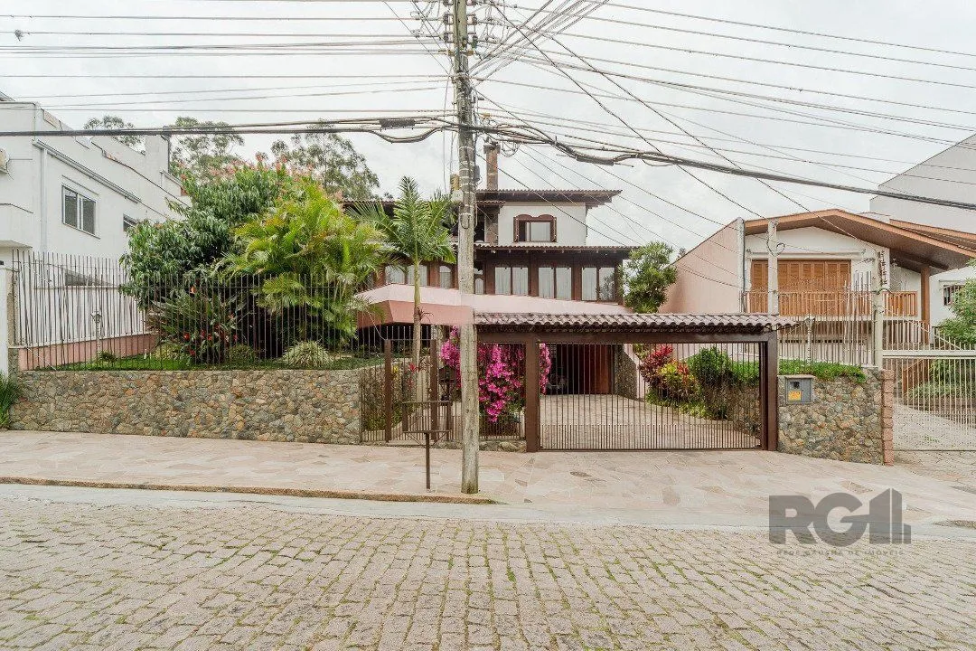 Imagem Casa para Venda - 646m², 4 dormitórios, sendo 2 suites, 4 vagas - Jardim Isabel