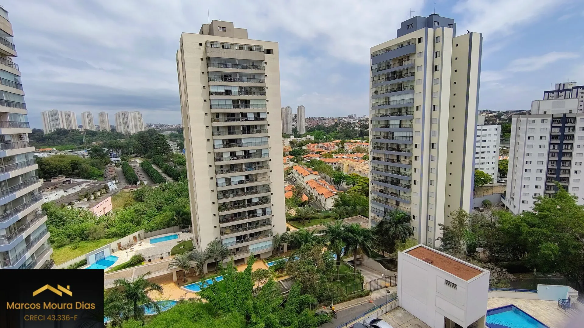 Imagem Apartamento Jardim Esther ( Butantã), sala com Varanda, 02 Dormitórios 1 Vaga, Prédio com Lazer, Portaria 24 hs e Gerador