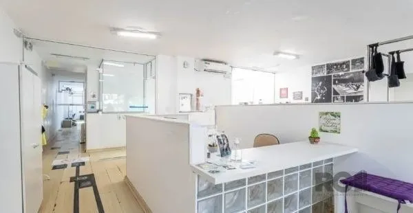 Imagem Casa no bairro Petrópolis de 3 dormitórios e 2 vagas