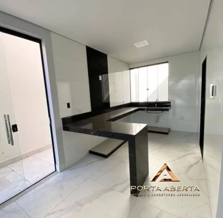 Imagem Casa Triplex 03 quartos sendo 01 suíte- Iguaçu - Ipatinga- cód 933