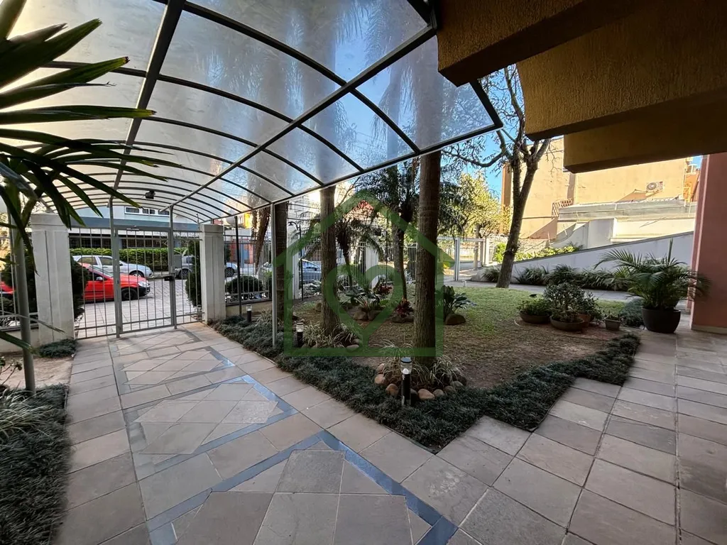 Imagem Viviane Paz Imóveis vende ótimo apartamento mobiliado, com vista panorâmica no Menino Deus, conta...
