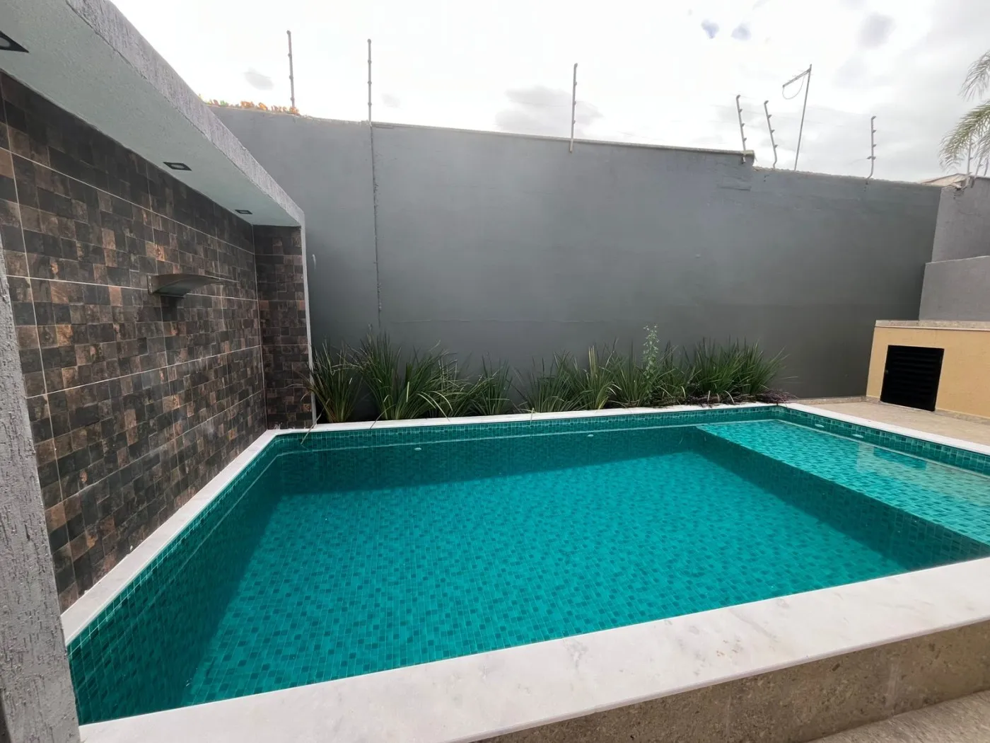 Imagem Casa para Venda em Itanhaém, Jardim das Palmeiras, 2 dormitórios, 1 suíte, 2 banheiros, 2 vagas