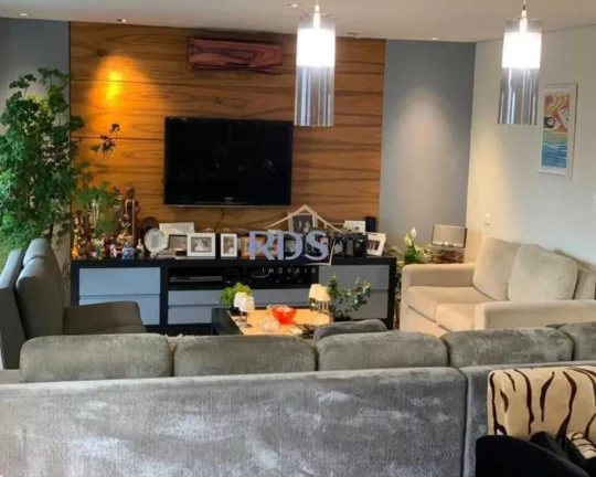Imagem Vende excelente apartamento de 268m² no Itaim