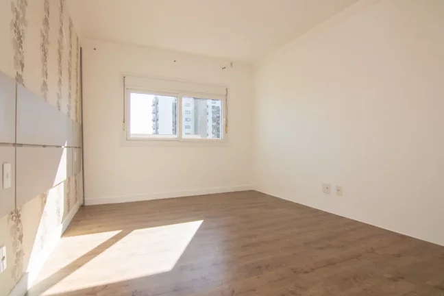 Imagem Apartamento à venda em Porto Alegre, Petrópolis, com 3 quartos, 123m2