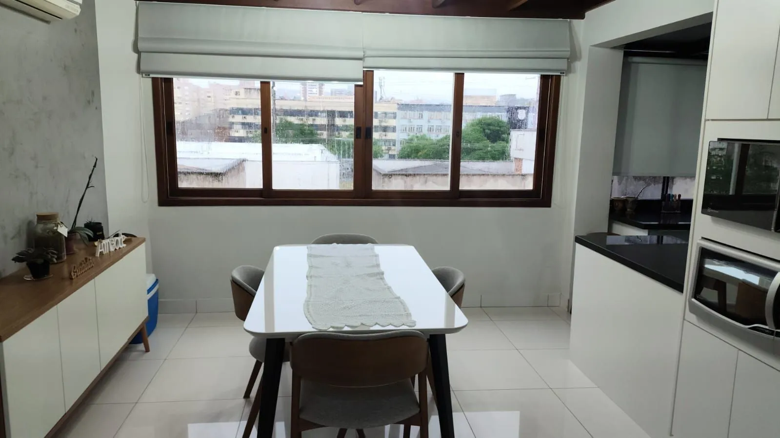 Imagem Cobertura com 02 quartos e 01 vaga coberta no Bairro Santana Porto Alegre