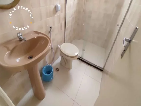 Imagem Apartamento 2 Quartos Sendo 01 Suíte Mobiliado Cozinha, Área de Serviço Dependência completa de empregado banheiros Ampla sala Vaga de Garagem
