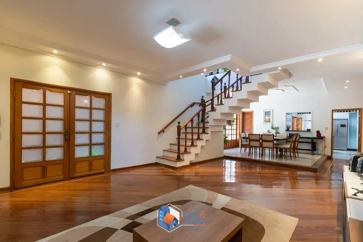 Imagem Sobrado para venda em Vila Clementino com 3 quartos, sendo 3 suítes, 241m²
