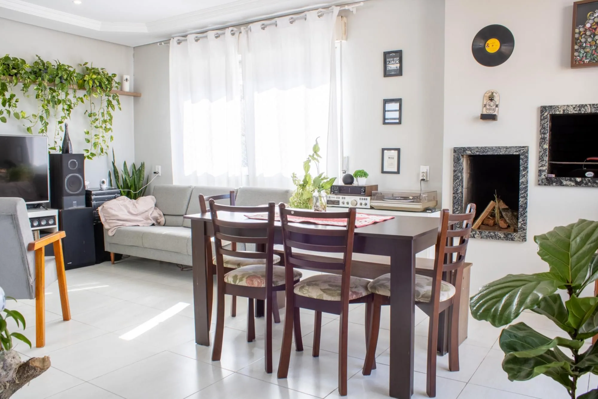 Imagem COBERTURA A VENDA - 2 DORMITORIOS - R$480.000,00 - CENTRO - CANOAS / RS