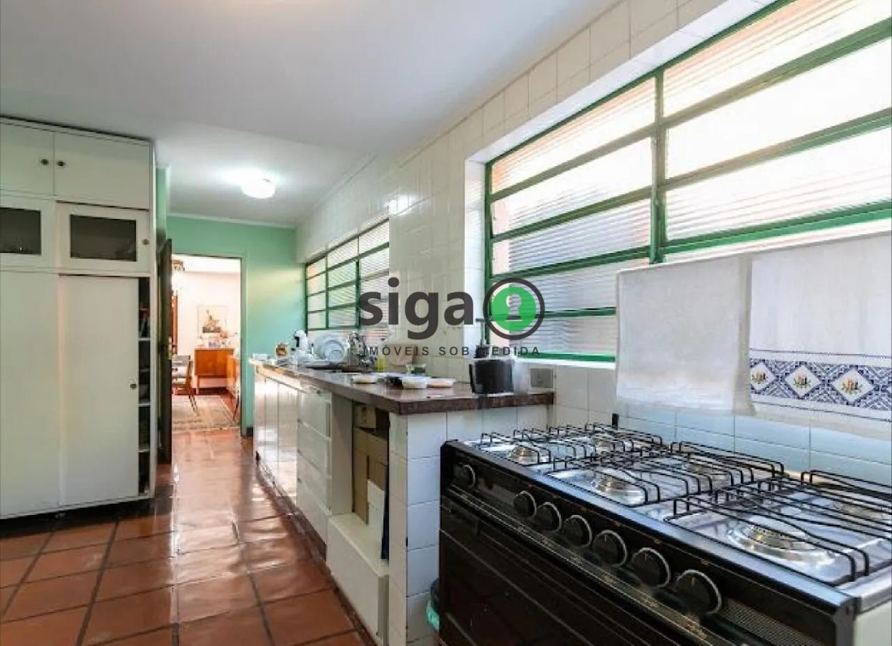 Imagem CASA À VENDA EM RUA FECHADA JARDIM EVEREST - VISTA PARA O JÓQUEI CLUB