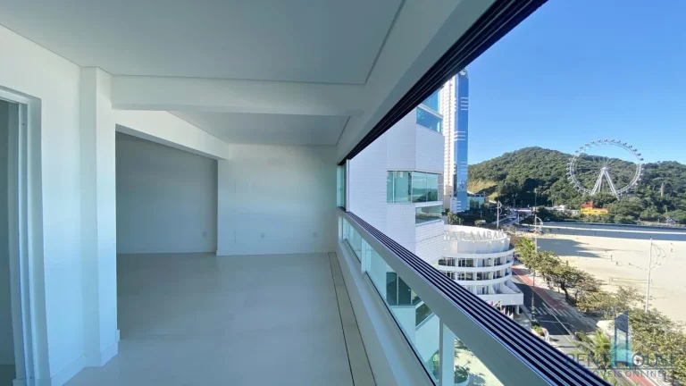 Imagem Apartamento Frente Mar para Venda em Balneário Camboriú, CENTRO, 4 dormitórios, 3 suítes, 5 banheiros, 2 vagas