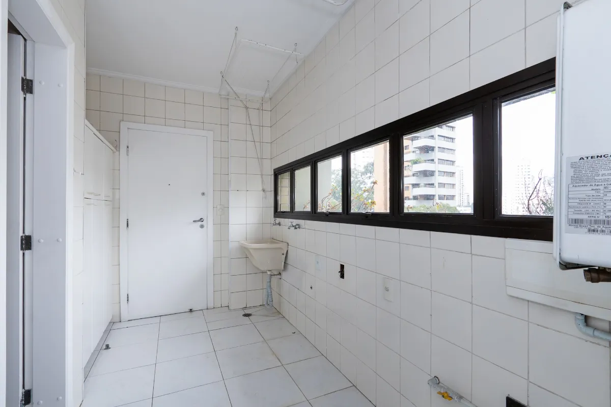 Imagem Apartamento para venda em Vila Andrade com 3 quartos, sendo 3 suítes, 184m2