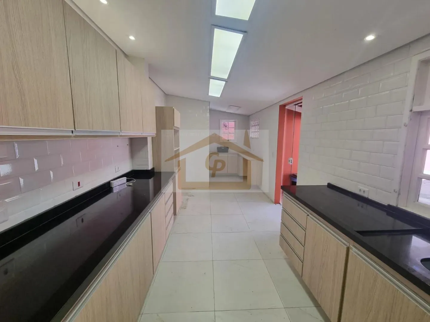 Imagem Casa Térrea Isolada com Amplo Quintal no Residencial Jardim das Flores - Granja Viana