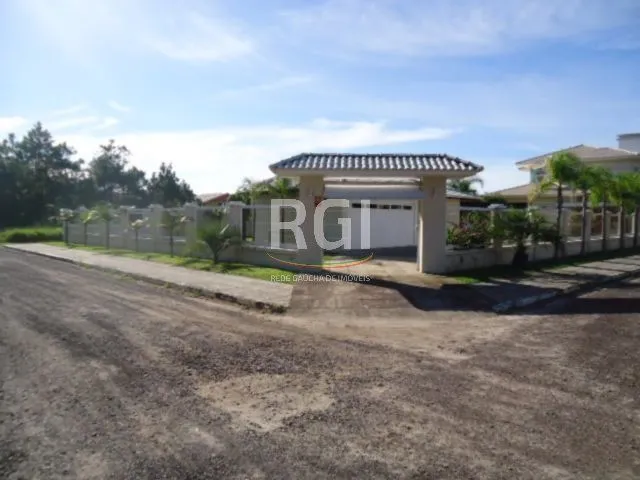 Imagem Casa para Venda - 320m², 4 dormitórios, sendo 2 suites, 3 vagas - Centro