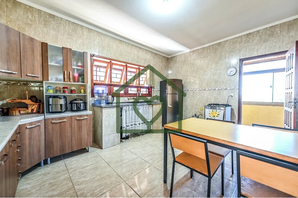 Imagem Conheça esta incrível oportunidade de adquirir sua casa dos sonhos, localizada na Rua Dolores Dura...