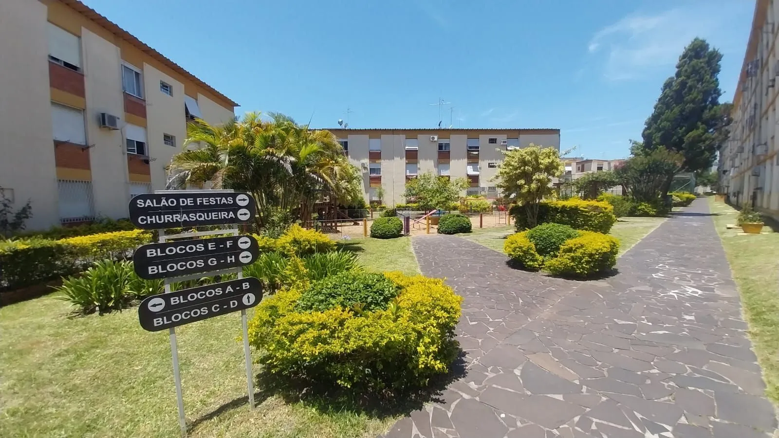 Imagem Apartamento térreo com 4 quartos e 1 vaga de garagem rotativa no Passo da Areia