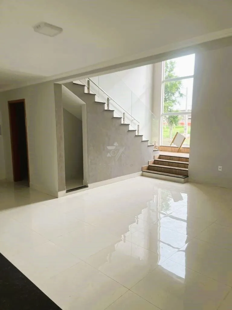 Imagem Casa à Venda no Condomínio Jacarandá: Conforto e Segurança