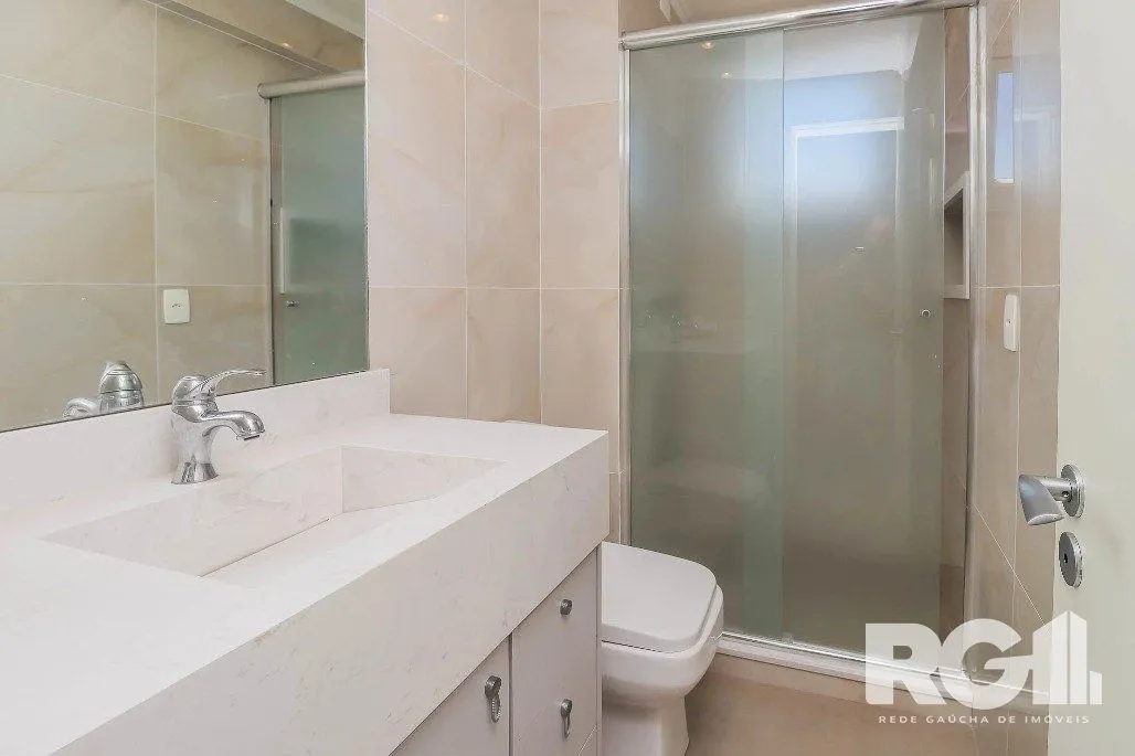 Imagem Apartamento com 3 Dormitórios, Suíte e Vaga Dupla - Andar Alto
