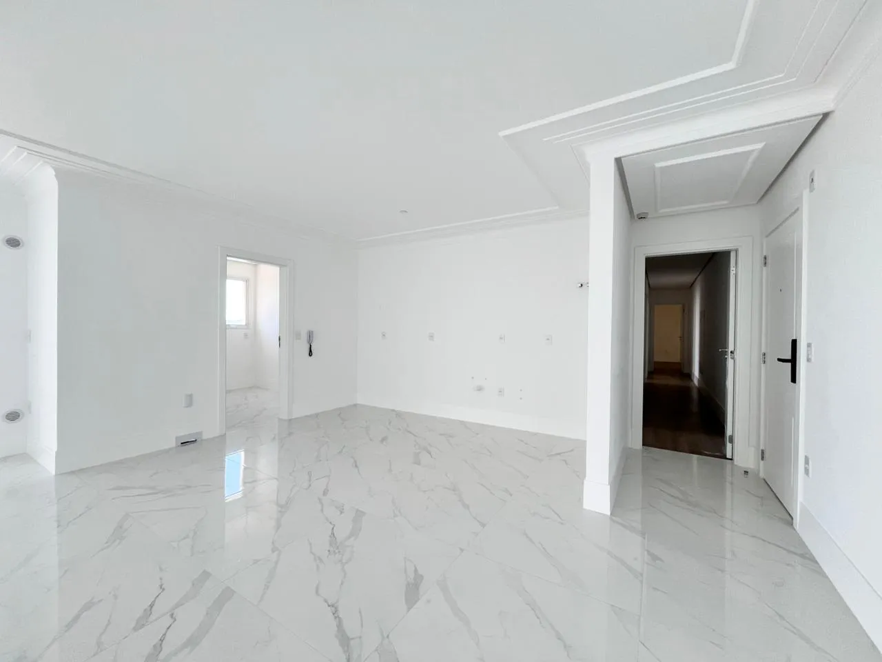 Imagem Apartamento com vista para o mar à venda com 190m2 por R$ 4.200.000,00