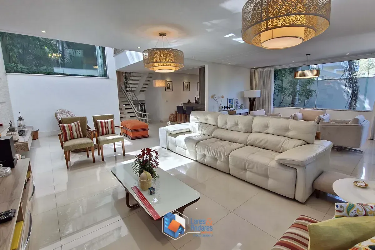 Imagem Casa para venda em Jardim Floresta com 4 quartos, sendo 4 suítes, 617m²