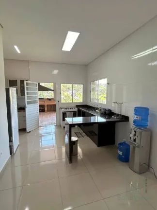 Imagem Casa de 226,7 m² de Condomínio Fechado Vista para Represa de Igaratá