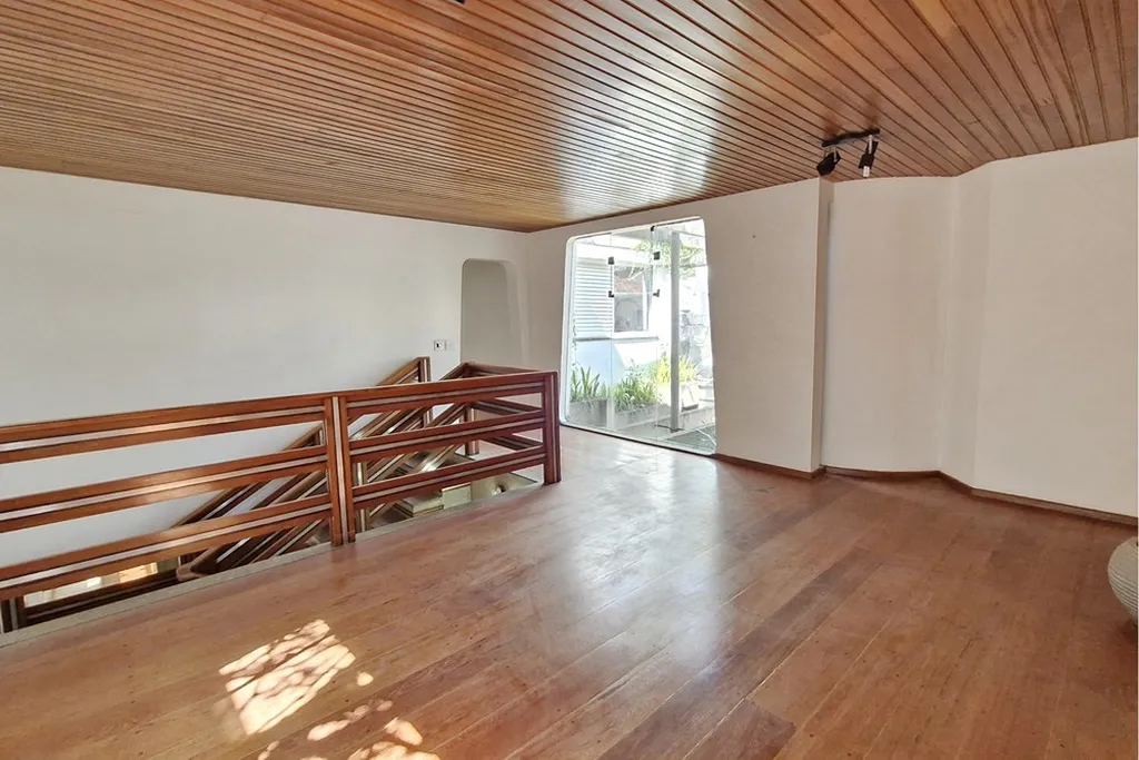 Imagem Casa à venda em São Paulo, Santo Amaro, com 5 quartos, 570.21m2