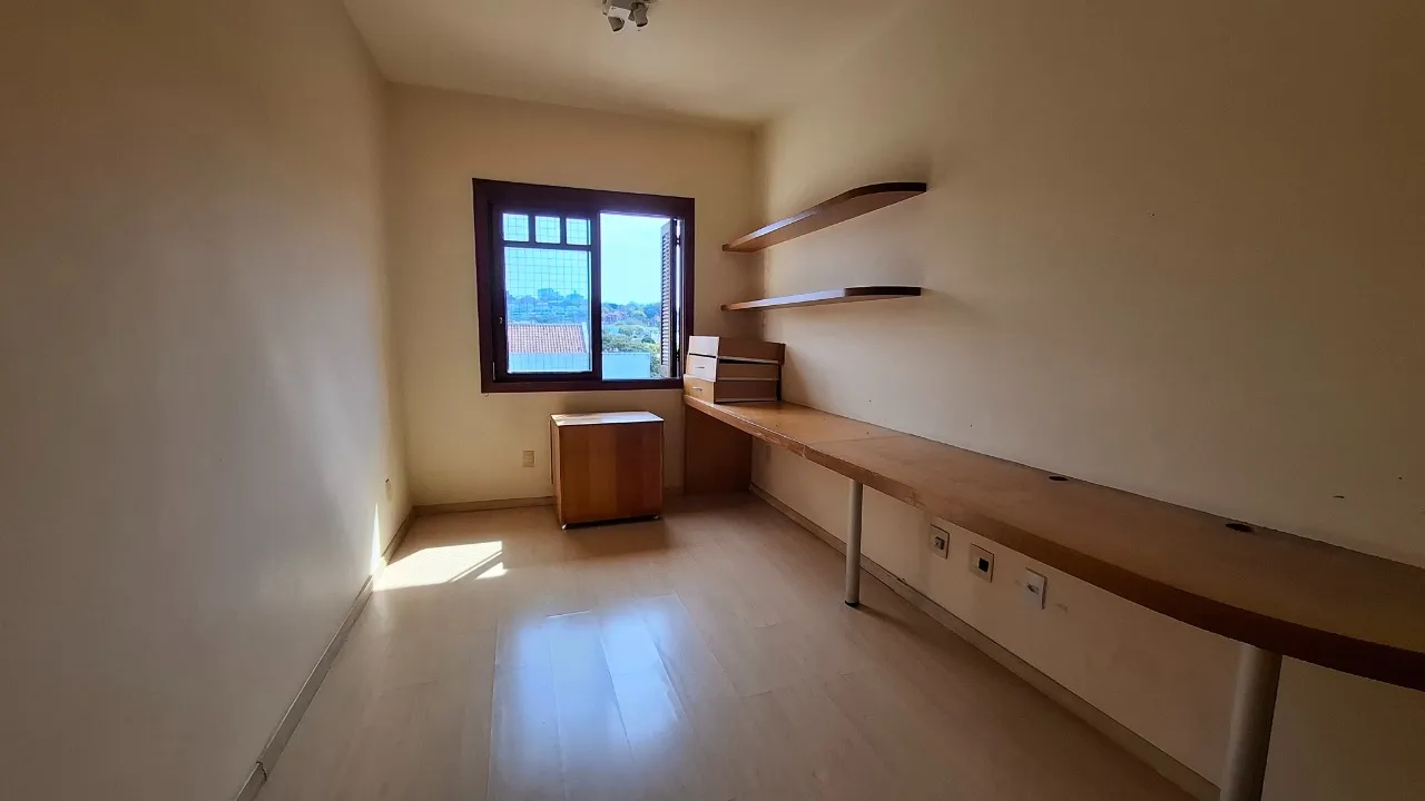 Imagem Casa para Locação no Bairro Chácara das Pedras - Ampla, Confortável e Bem Localizada!

Casa disp...