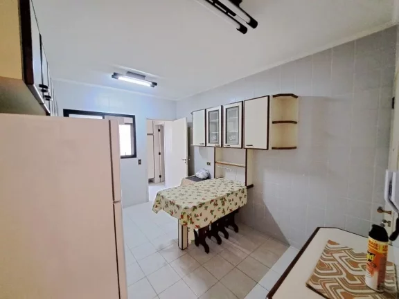 Imagem PITANGUEIRAS - APARTAMENTO AMPLO COM 2 DORMITÓRIOS NA PRAIA DE PITANGUEIRAS COM PISCINA E 2 VAGAS PARA AUTO