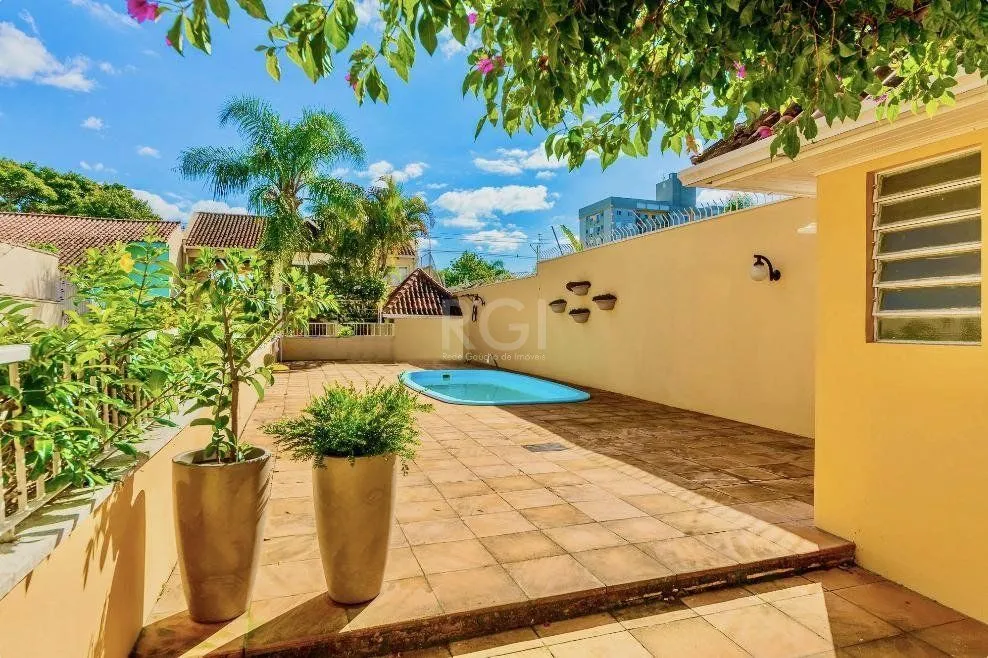 Imagem Casa Condominio para Venda - 210m², 3 dormitórios, sendo 3 suites, 1 vaga - Tristeza