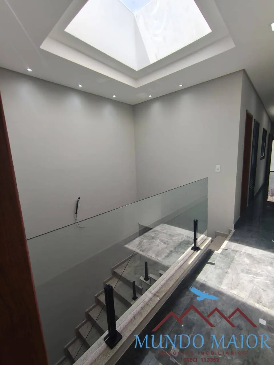 Imagem SOBRADO NOVO DE LUXO 150m² Pé Direito Duplo Acabamento Premium Oratorio !!