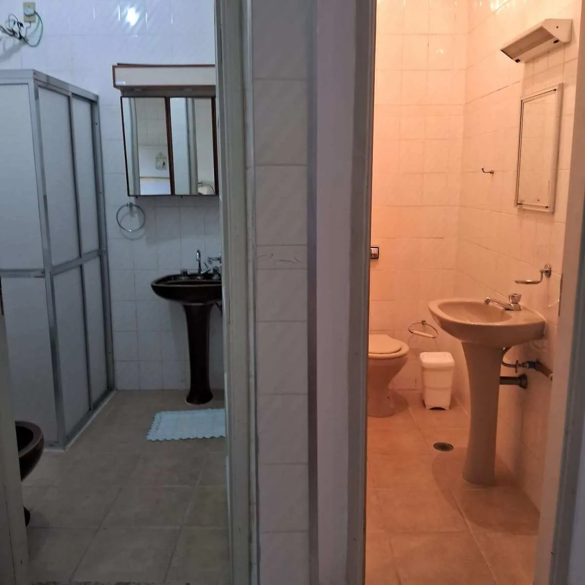 Imagem Casa à venda em Guarujá, Enseada, com 1 quarto, com 70 m2, Condomínio Mandaguari