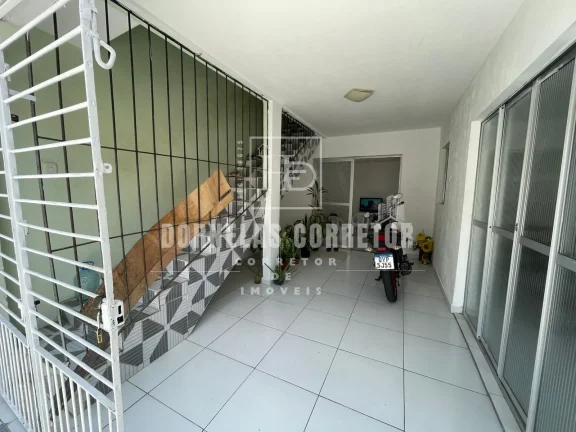 Imagem Casa à venda no bairro Água Fria - Recife/PE