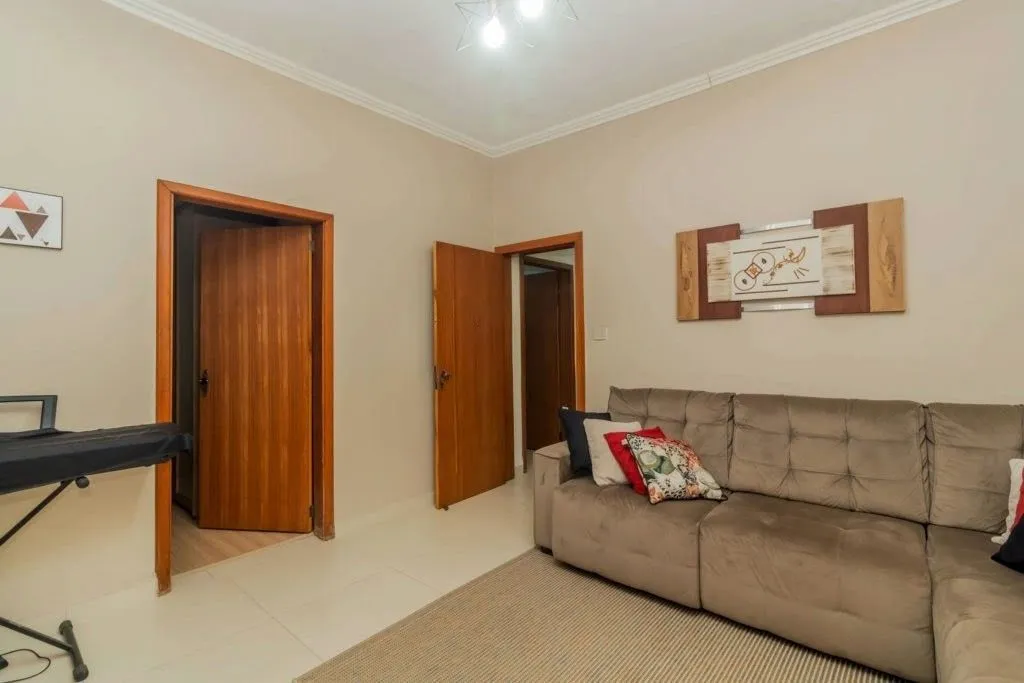 Imagem Casa 3 dorms à venda Rua Santa Flora, Nonoai - Porto Alegre