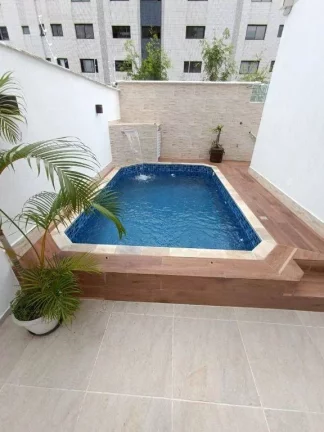 Imagem Sobrado com 3 dormitórios à venda, 110 m² por R$ 660.000 - Aviação - Praia Grande/SP