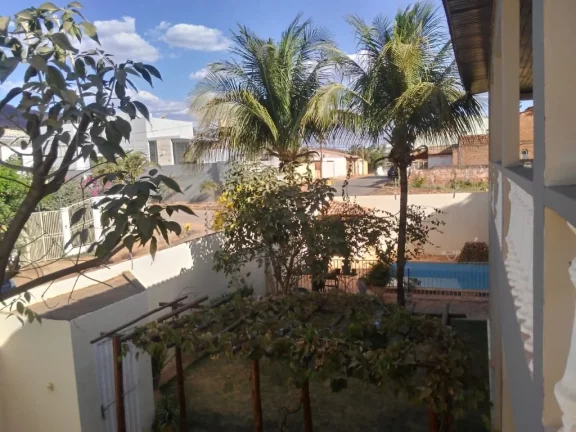 Imagem Casa com 6 dormitórios e área de lazer no Renato Gonçalves - Barreiras-BA
