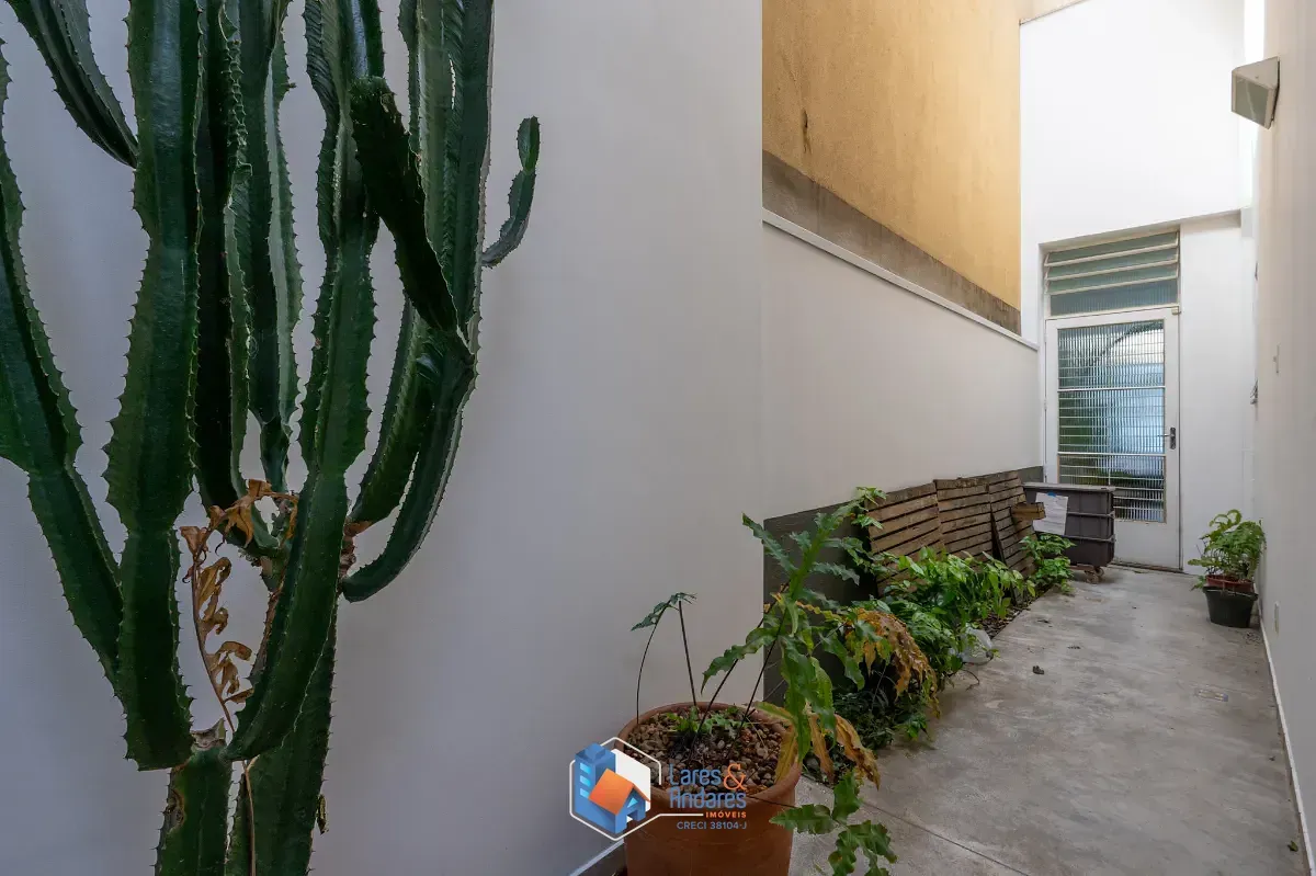 Imagem Casa para venda em Perdizes com 4 quartos, sendo 1 suíte, 171m²