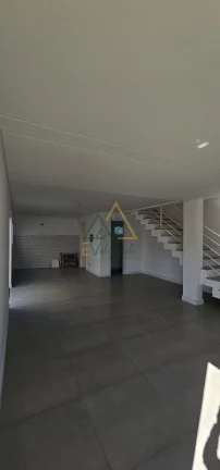 Imagem Sobrado à venda no Bairro Alto Curitiba PR