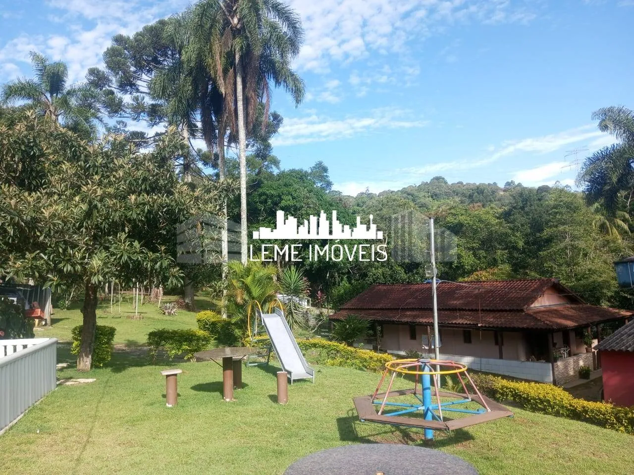 Imagem LINDO SITIO RICO EM ÁGUA MEDINDO 140,00 MIL METROS!!!