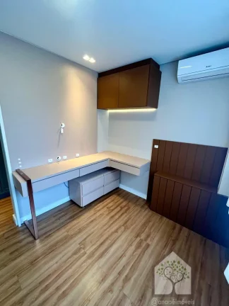 Imagem Excelente apartamento com reforma incrível e mobiliado na Trindade