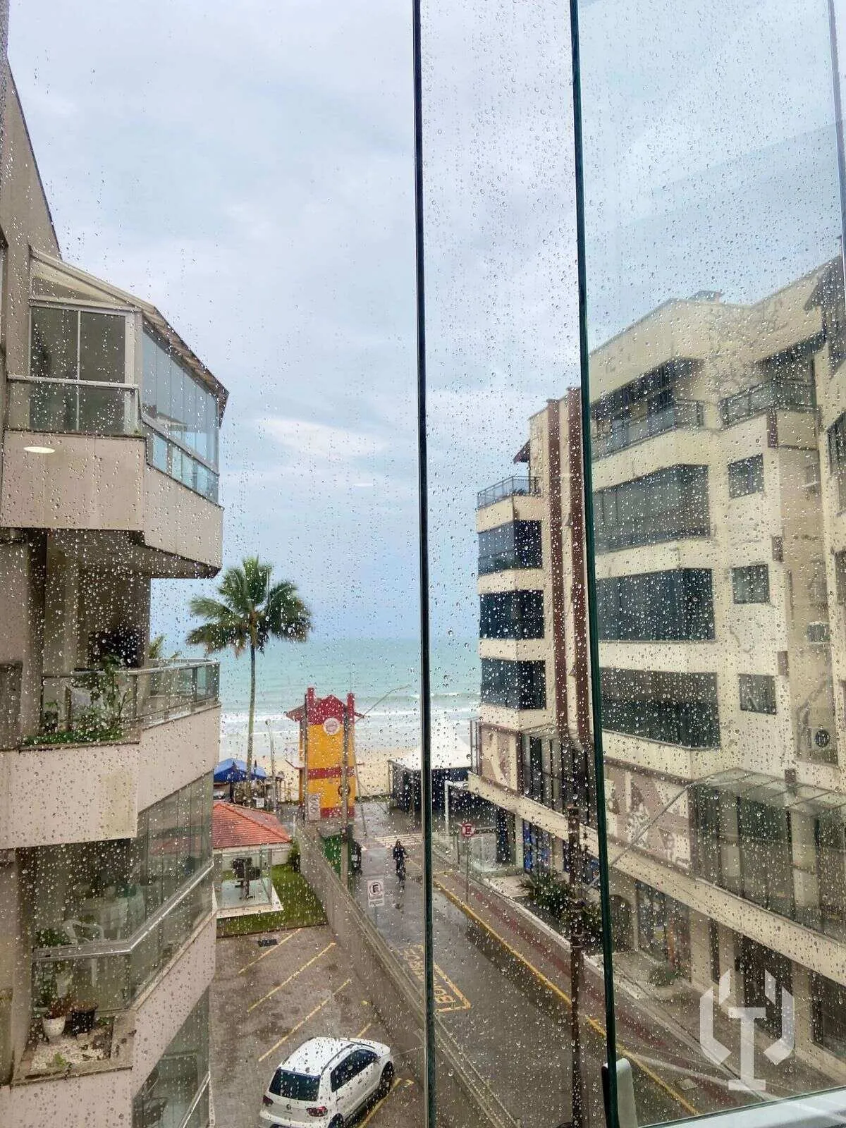Foto do imóvel Apartamento para alugar, no São Conrado em Itapema, MEIA PRAIA, com 3 quartos, 100m2