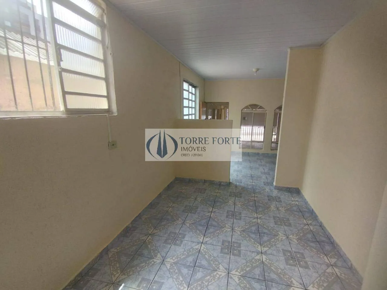 Imagem 3 Casas mais Salão Grande no Centro da Penha .