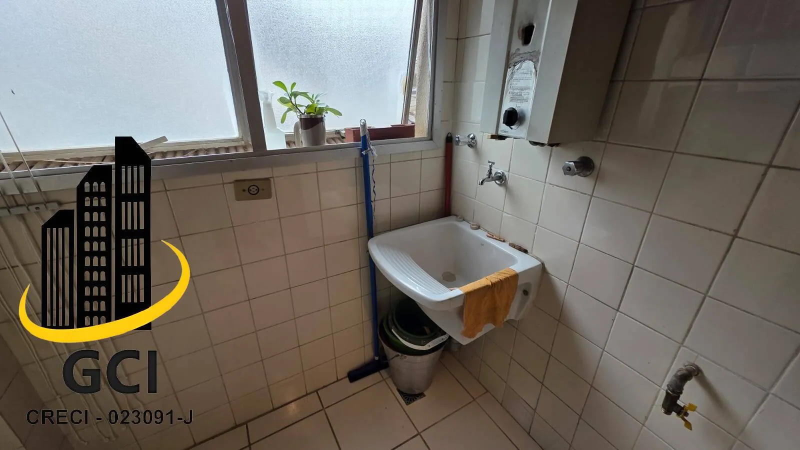 Imagem 2 dormitórios com vaga em localização estratégica na Barra Funda.